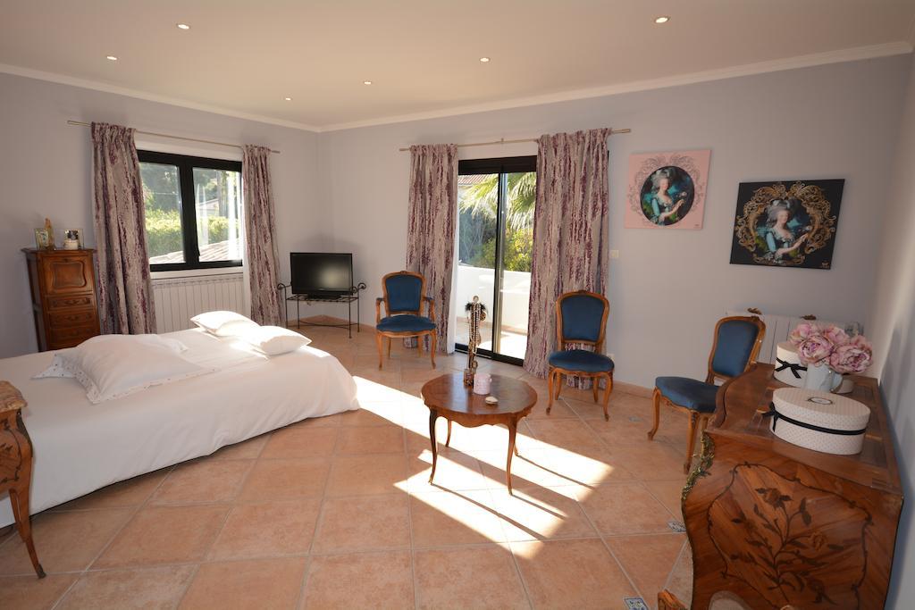La Villa Blanche Sanary-sur-Mer Luaran gambar