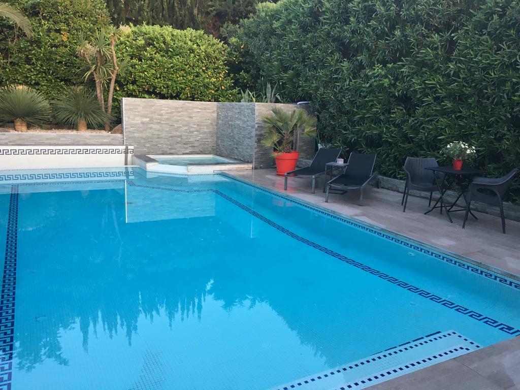 La Villa Blanche Sanary-sur-Mer Luaran gambar